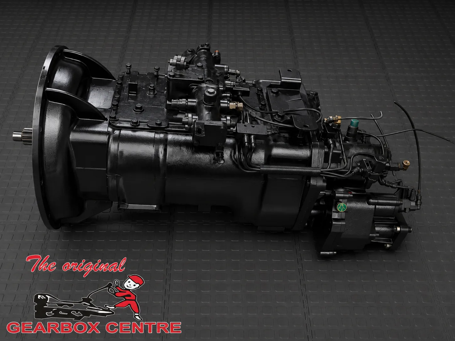 UD490 Quester 12JS 200 reconditioned gearbox